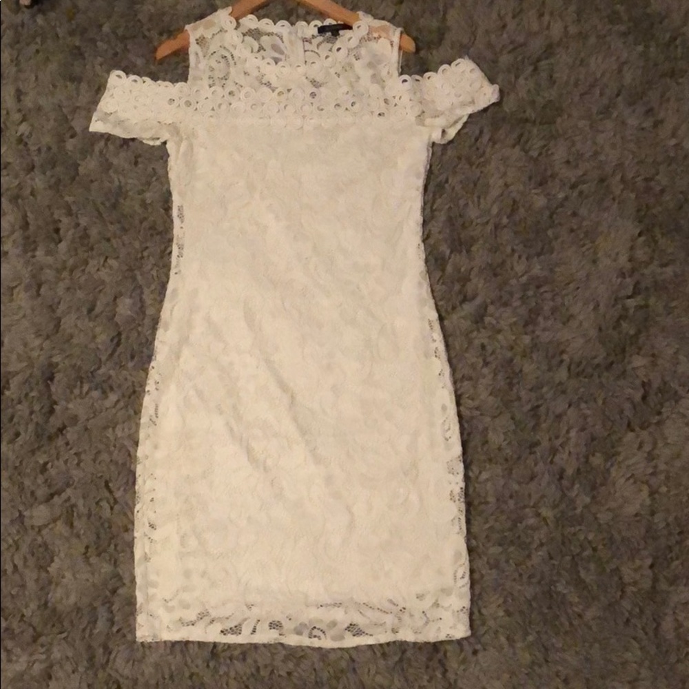 White off the shoulder Body Con Dress